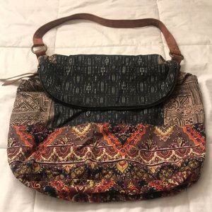 Billabong hobo tribal print bag